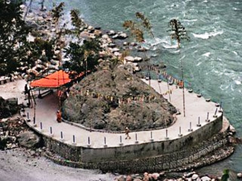 विश्वकै ठूलो शालिग्राम शिला सङ्कटमा