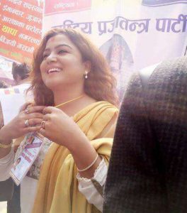 रेखा थापा बनिन् केन्द्रिय सदस्य
