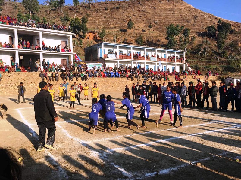 संरक्षणको पर्खाइमा खेलमैदान