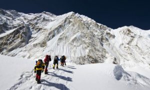 भारतीय जलसेनाका टोलीले सगरमाथा आरोहण गर्ने