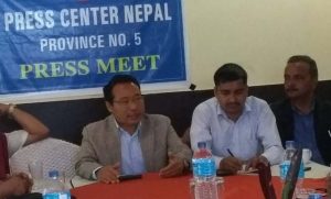 एमालेले चुनावको चर्का-चर्का कुरा गरे पनि चुनाव सार्न प्रस्ताव गर्नु आश्चर्य :   पुन