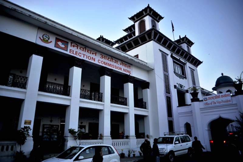 मतदाता परिचयपत्र वितरण भइरहेको छ– आयोग