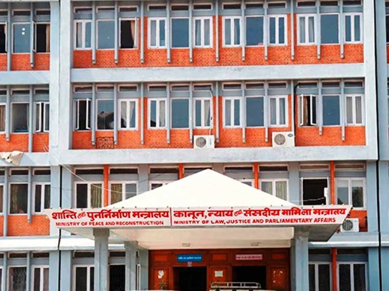चुनावको मुखैमा ८ अर्ब ७१ करोड बाँडिँदै