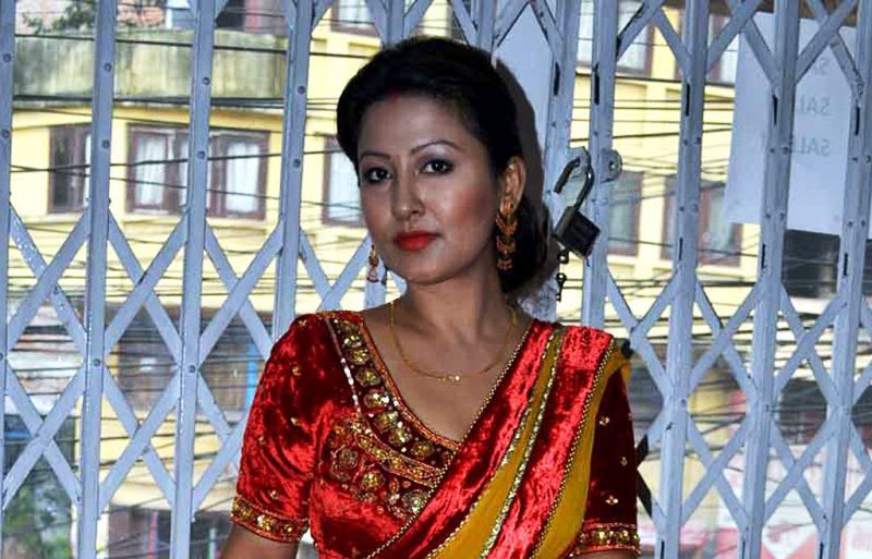 मिस नेपाल उषा खड्गीले चलचित्र निर्माण गर्दै