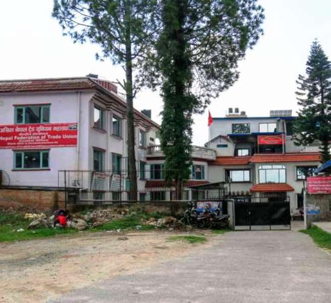 देशभरिका जिल्ला इन्चार्जहरु किन पेरिसडाँडा ?