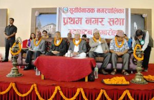 स्थानीय तहको अधिकार कटौती नगर्न ओलीको आग्रह