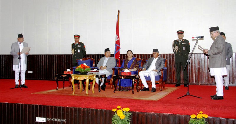 नवनियुक्त महान्यायाधिवक्ता भण्डारीद्वारा शपथ