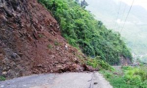 हेटौँडा-काठमाडौं छोटोदुरीका सबै सडक अवरुद्ध
