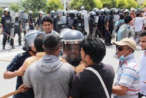 नेविसंघ कार्यकर्ता र प्रहरीबीच झडप