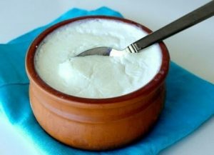 गर्मीमा दही खानु स्वास्थ्यका लागि निकै फाइदाजनक !
