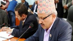 अस्थायी शिक्षकको पुनः परीक्षा होइन सम्मानजनक बिदाइः मन्त्री पोखरेल
