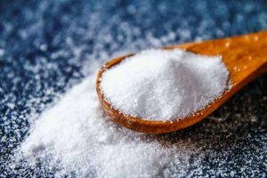 नुनको सेवन शरीरमा उच्च रक्तचापको समस्यासँग जोडिएको हुन्छ