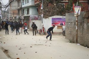 नेविसंघका दुई समुहबीच झडप , दर्जनौँ घाइते
