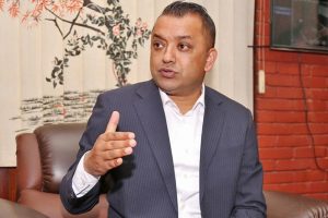 विद्यालय व्यवस्थापन गर्न शिक्षामन्त्रीलाई गगन थापाको १३ बुँदे सुझाव