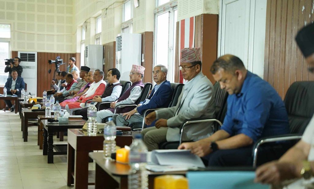 नेपाली कांग्रेसको पदाधिकारी बैठक बूढानीलकण्ठमा जारी