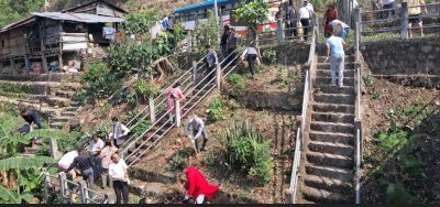 दुर्घटना स्थल दास ढुंगामा अध्ययन केन्द्र निर्माण हुँदै