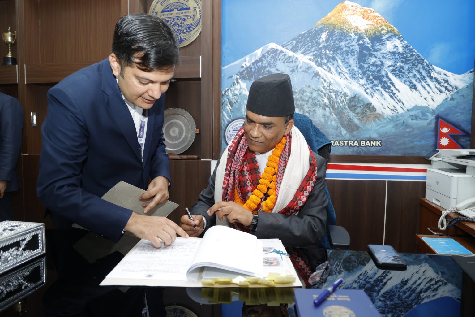 नागरिकको निक्षेपलाई राष्ट्र बैंकले सुरक्षा गर्नेछ : गभर्नर पौडेल