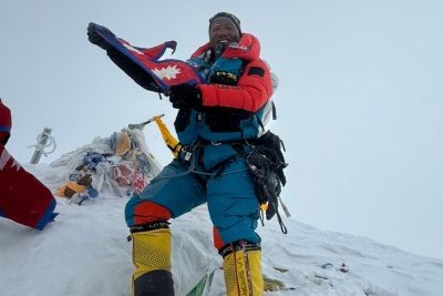 ३१ औं पटक सगरमाथाको आरोहण गरेर कामीरिताको नयाँ कीर्तिमान