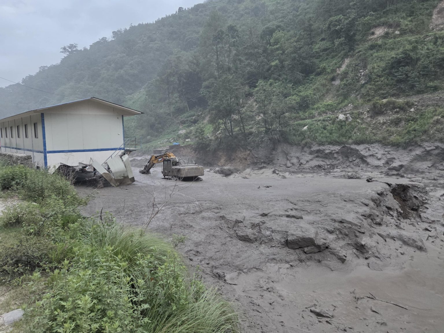 बाढीबाट अवरुद्ध जलविद्युतमध्ये ९० मेगावाट बिजुली सञ्चालनमा