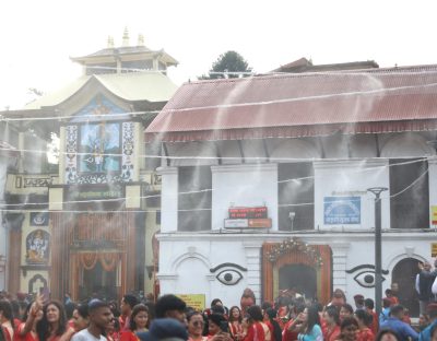 तीजमा पशुपतिनाथ मन्दिरमा भक्तजनको भीड, पहिलो पटक वाटर ड्रपलेटको व्यवस्था